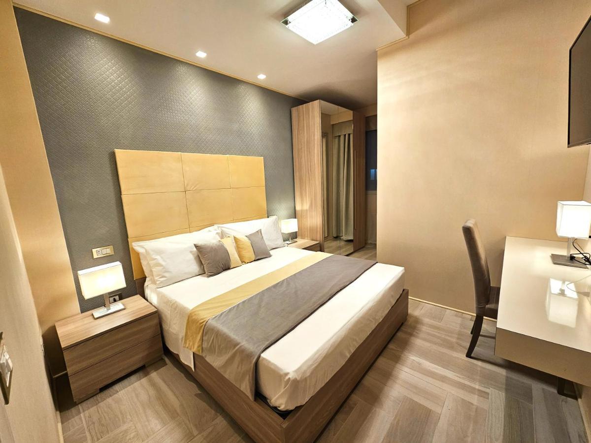 Astoria Supreme - Modern Boutique Suites Lecce Exterior photo