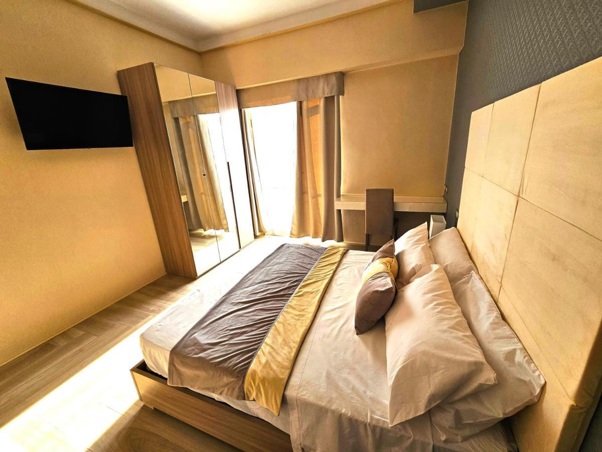 Astoria Supreme - Modern Boutique Suites Lecce Exterior photo